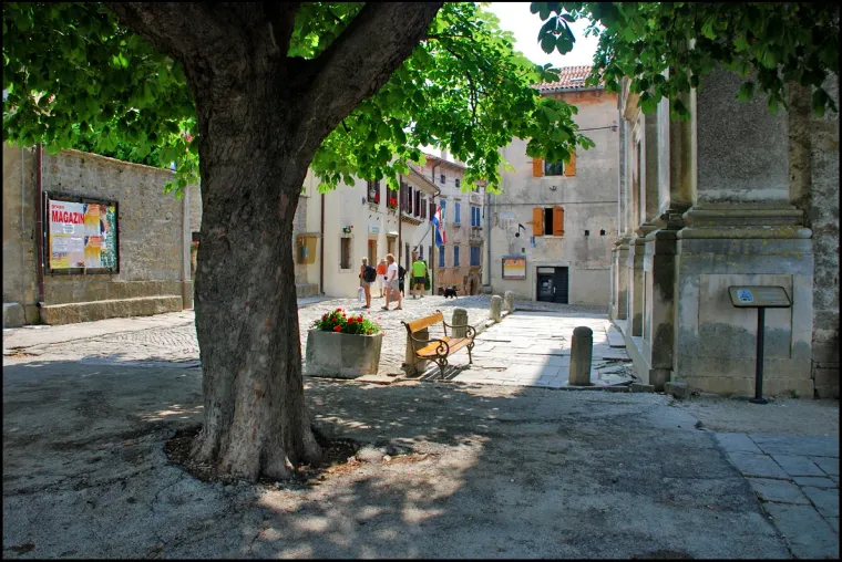 Stone lanes and galleries in the hilltop village of Grožnjan